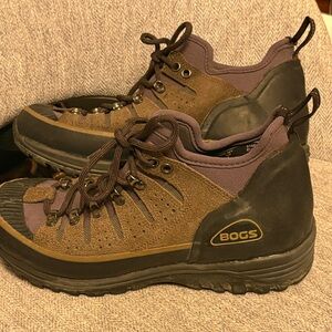 BOGS Osmosis Hiking Shoes